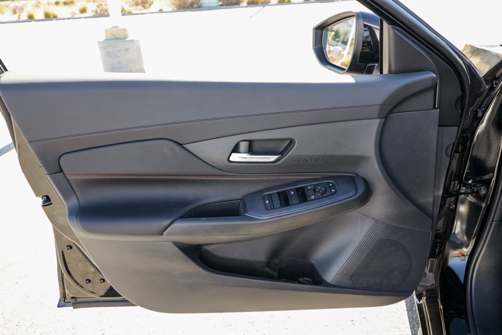 New 2026 Nissan Sentra SR w/ Floor Mat Package FWD image 14