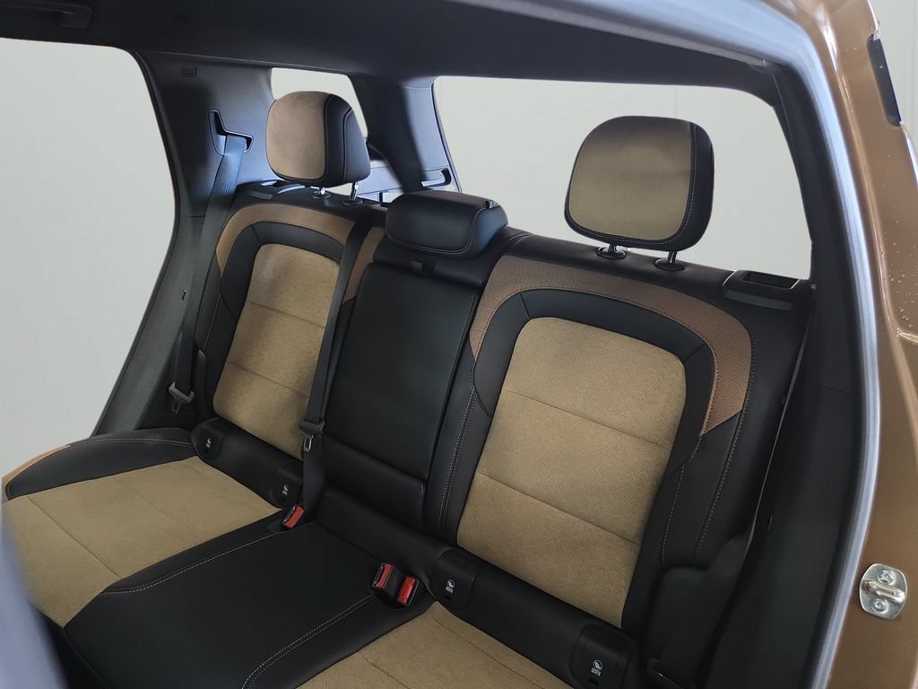New 2027 Chevrolet Equinox ACTIV AWD/4WD image 16