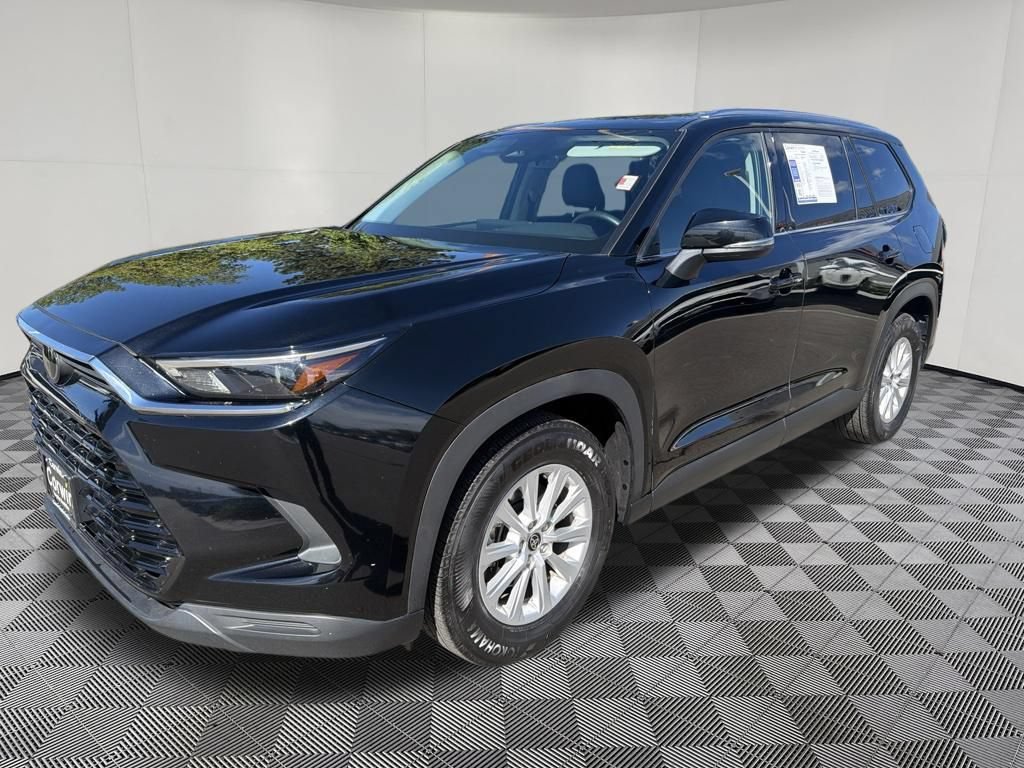 Used 2025 Toyota Grand Highlander AWD image 3
