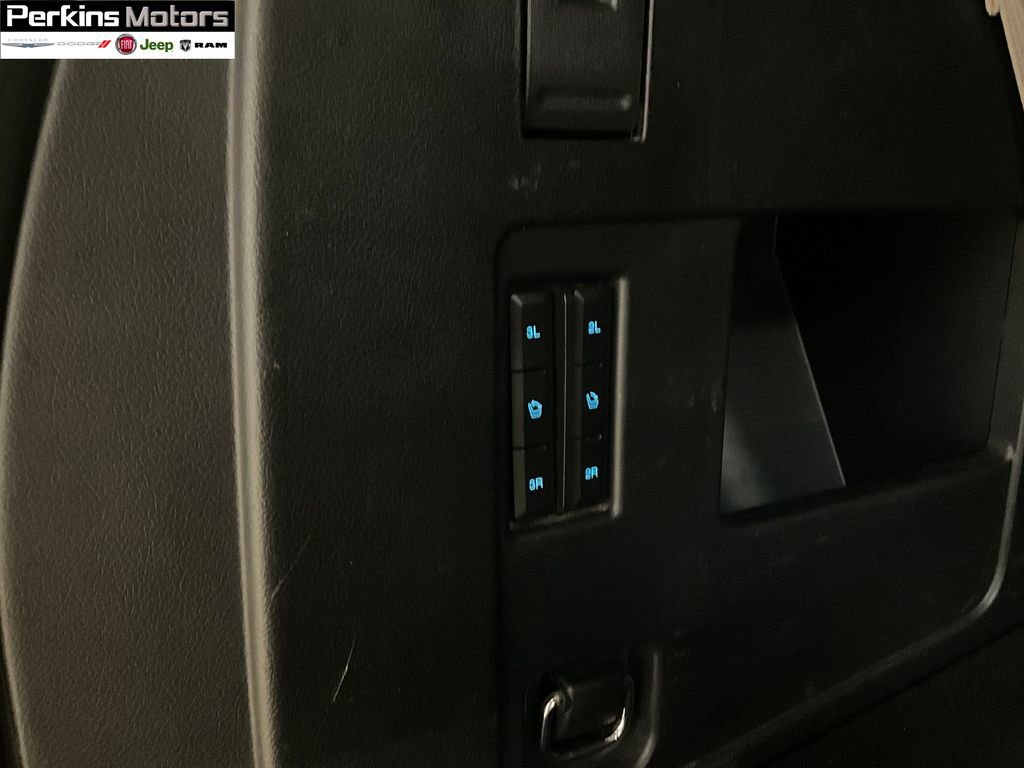 Used 2023 Ford Expedition Limited image 16