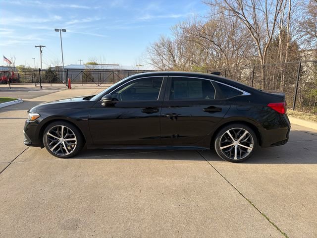 Used 2022 Honda Civic Touring image 2