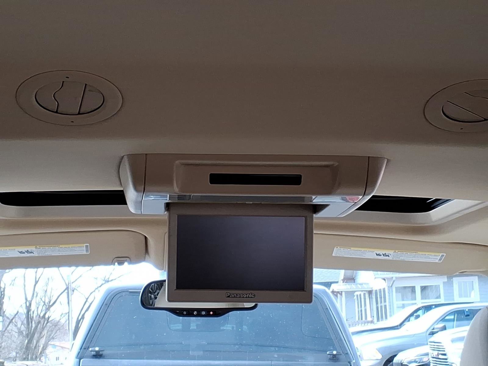 Used 2011 GMC Yukon Denali image 15