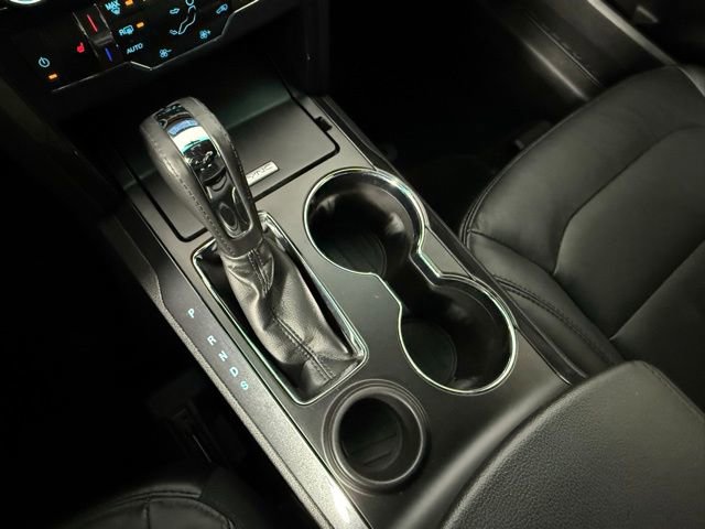 Used 2017 Ford Explorer XLT w/ Equipment Group 202A image 26