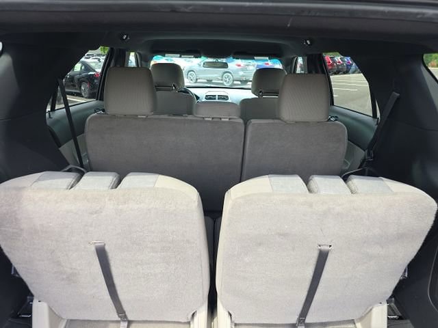 Used 2015 Ford Explorer XLT AWD/4WD image 7