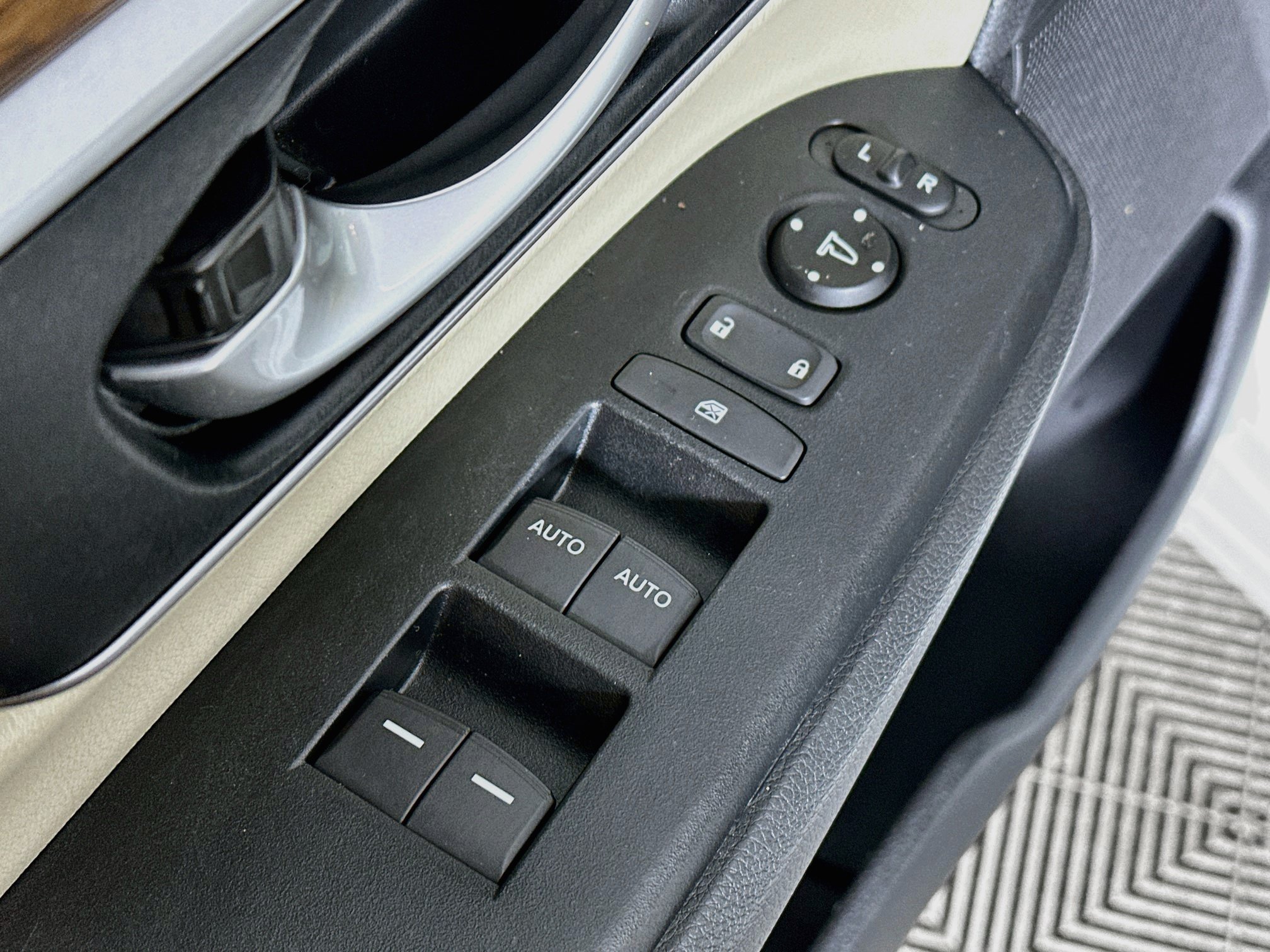 Certified 2018 Honda CR-V EX-L image 17