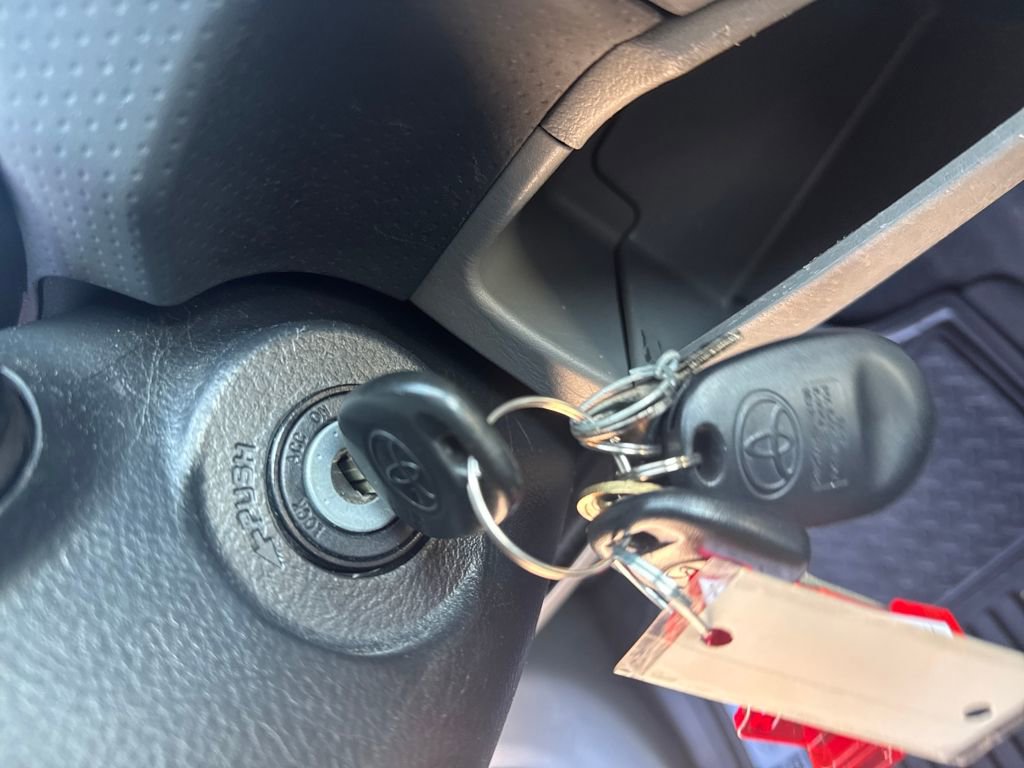 Used 2015 Toyota Tacoma 4x4 Double Cab w/ SR5 Package image 31