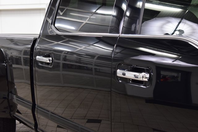 Used 2022 Ford F450 Platinum w/ FX4 Off-Road Package image 19