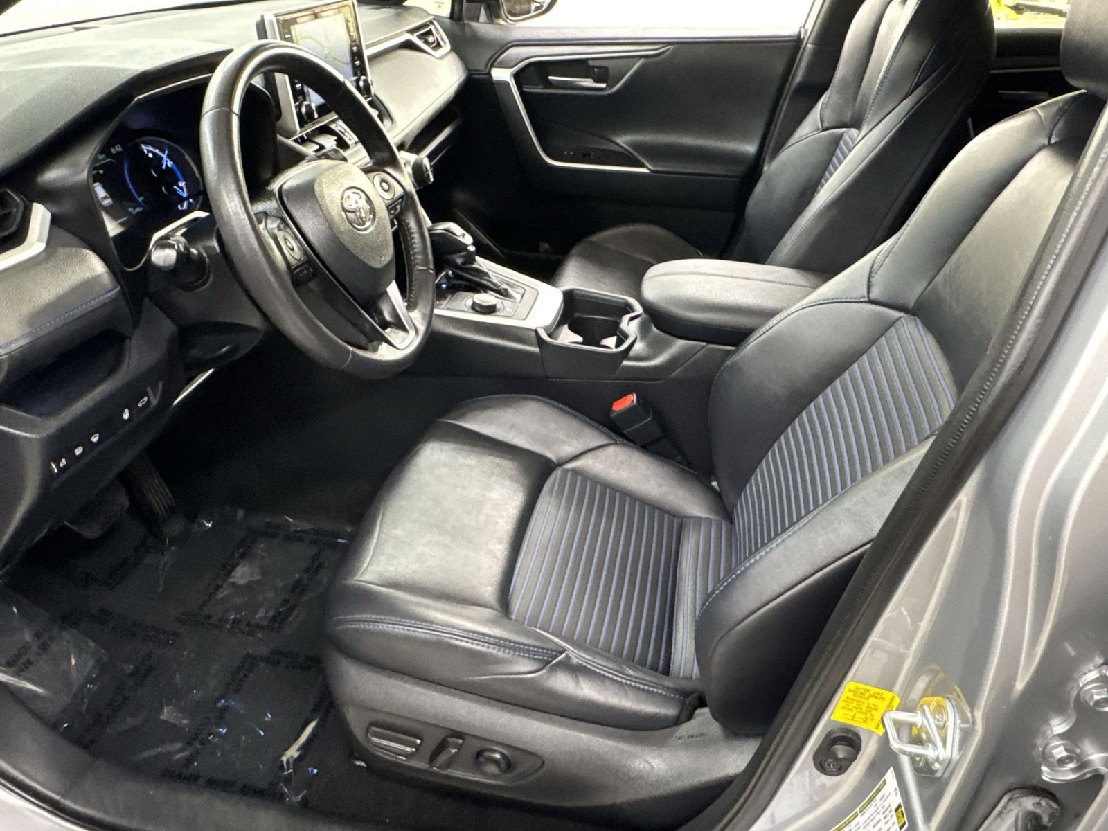 Used 2020 Toyota RAV4 XSE image 7