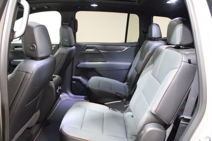 New 2026 GMC Acadia AT4 w/ Super Cruise Package image 22