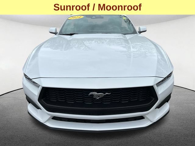 Used 2024 Ford Mustang Premium RWD image 4