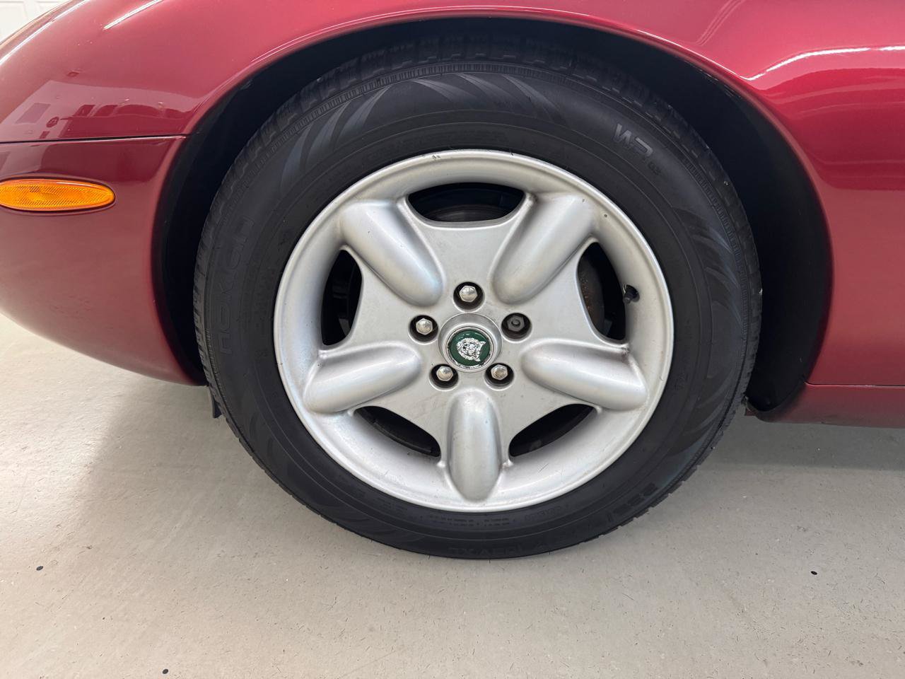 Used 1997 Jaguar XK8 Convertible RWD image 33