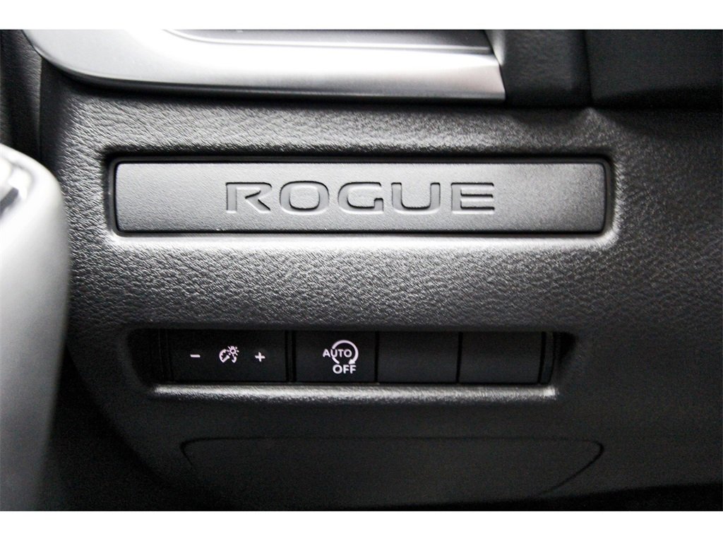 Certified 2024 Nissan Rogue S image 17