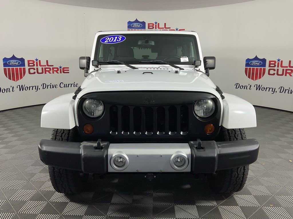 Used 2013 Jeep Wrangler Unlimited Sahara image 8