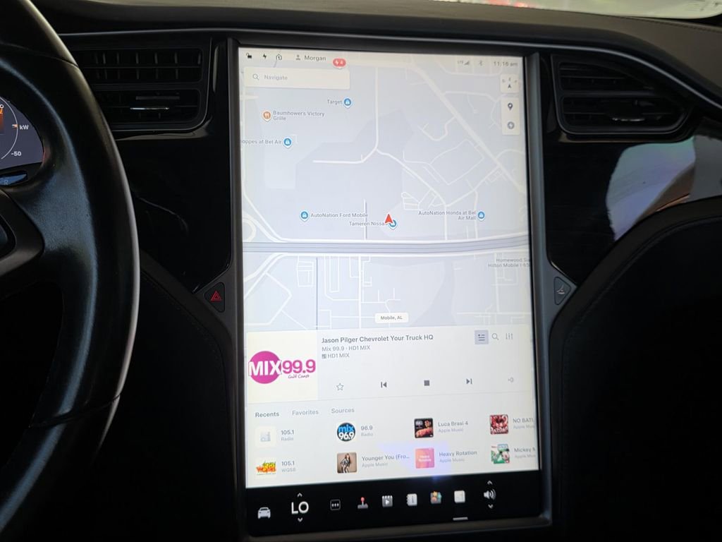 Used 2018 Tesla Model X 75D AWD/4WD image 15
