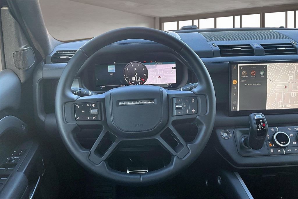 Used 2025 Land Rover Defender 130 X image 5