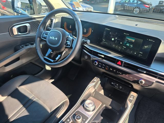 Certified 2025 Kia Sorento EX AWD/4WD image 11
