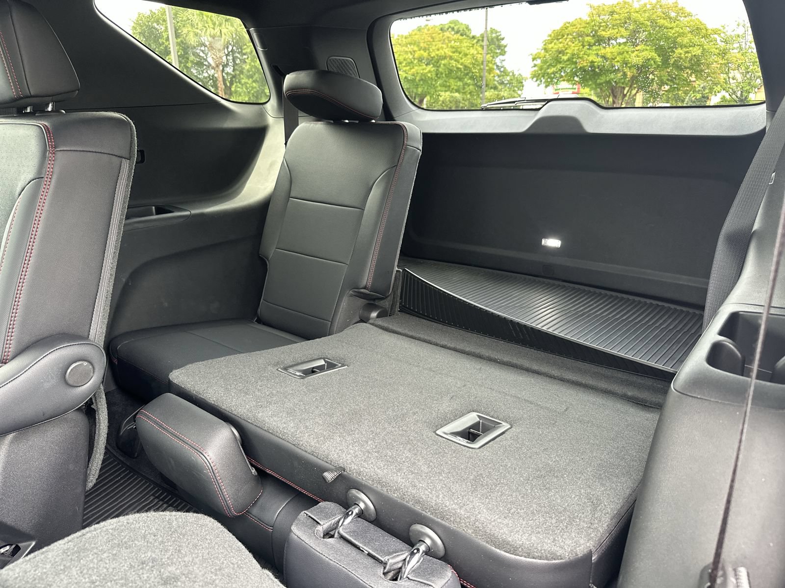 Used 2026 Chevrolet Traverse RS AWD/4WD image 32