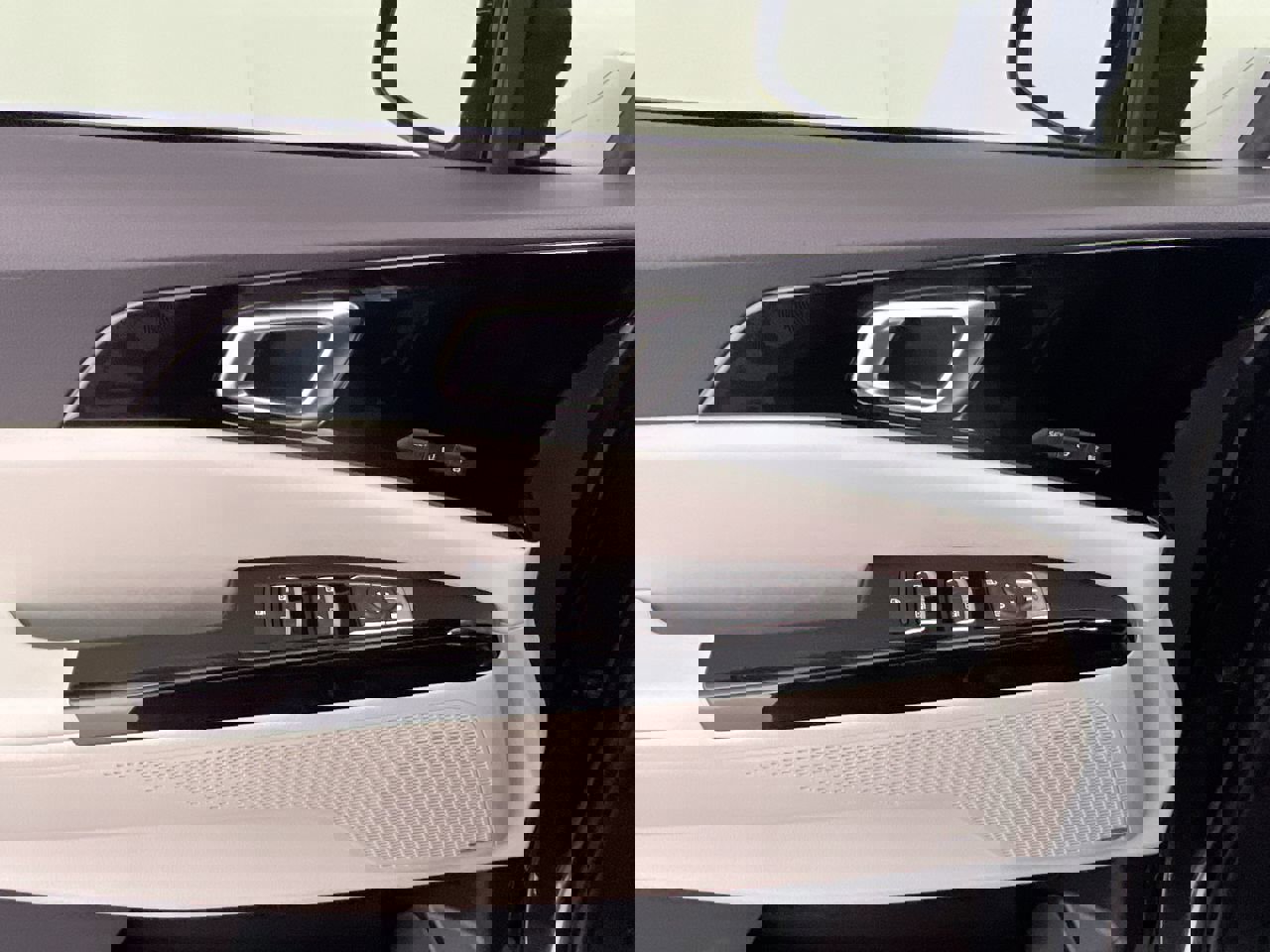 Certified 2024 Kia Carnival SX Prestige image 16