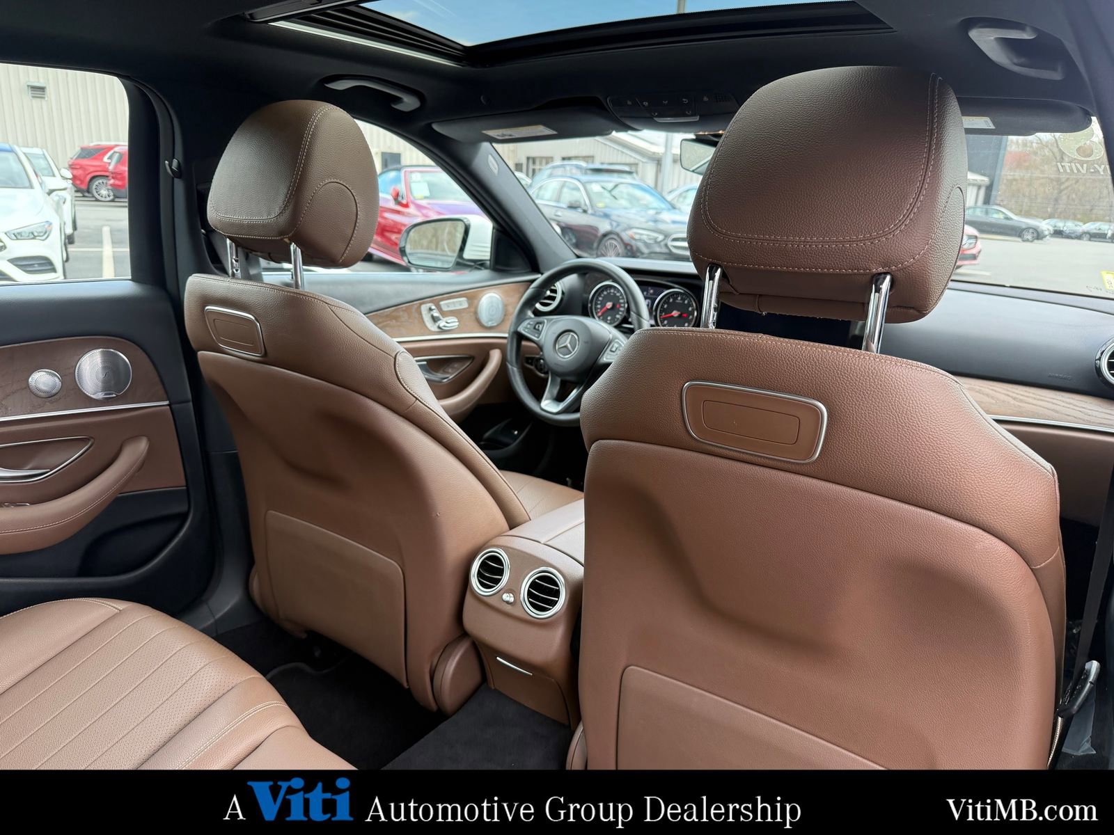 Used 2018 Mercedes-Benz E 300 image 27