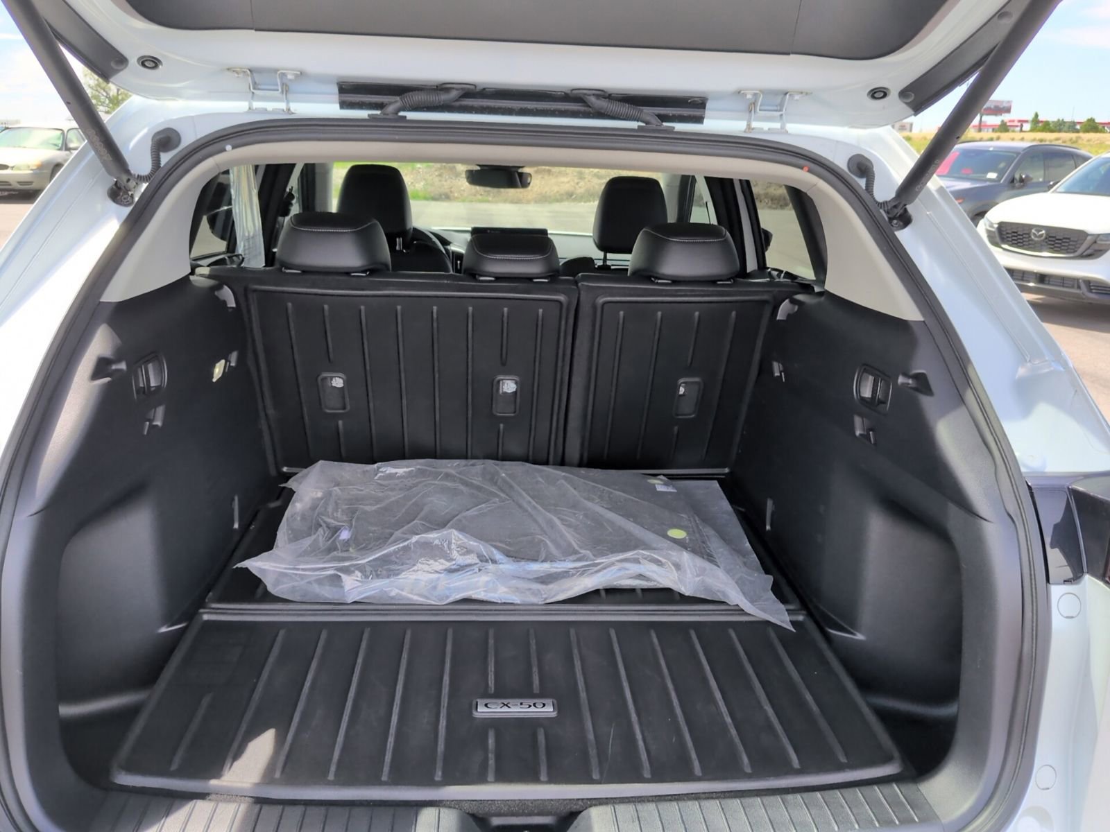 Used 2024 MAZDA CX-50 AWD 2.5 S w/ Cargo Package image 11