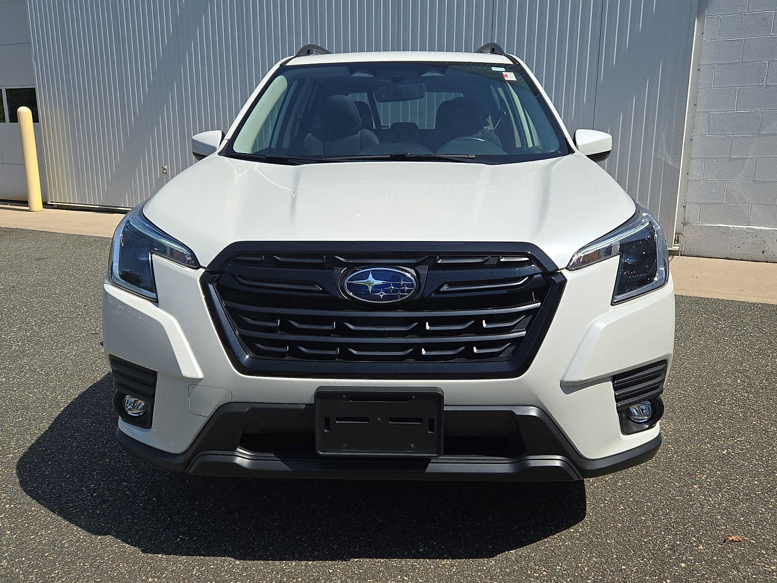 Used 2024 Subaru Forester Premium AWD/4WD image 2