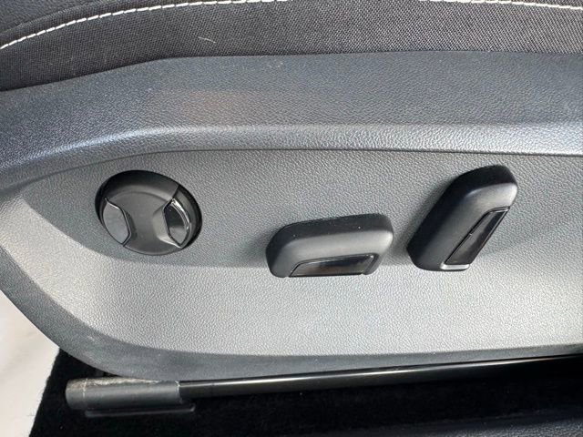 Used 2024 Volkswagen Taos SE image 20