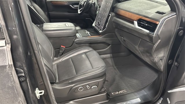 Used 2025 GMC Yukon XL Denali image 46