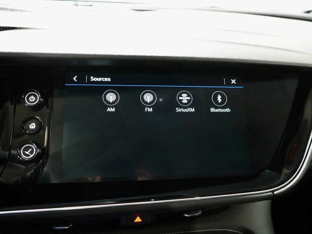 Used 2022 Buick Envision Avenir w/ Technology Package II image 19