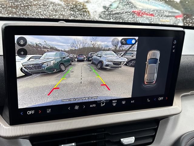 Used 2025 Ford Explorer Active w/ Active Comfort Package image 17