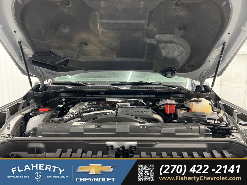 Used 2024 GMC Sierra 2500 SLT w/ SLT Premium Package image 16