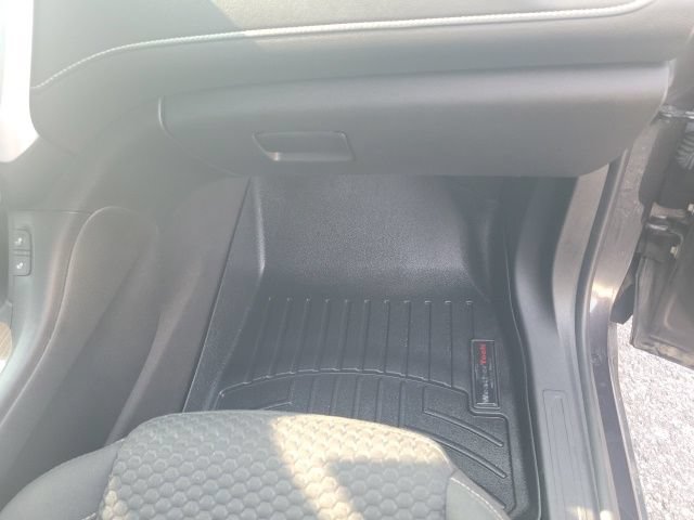 Used 2018 GMC Acadia SLE AWD/4WD image 18