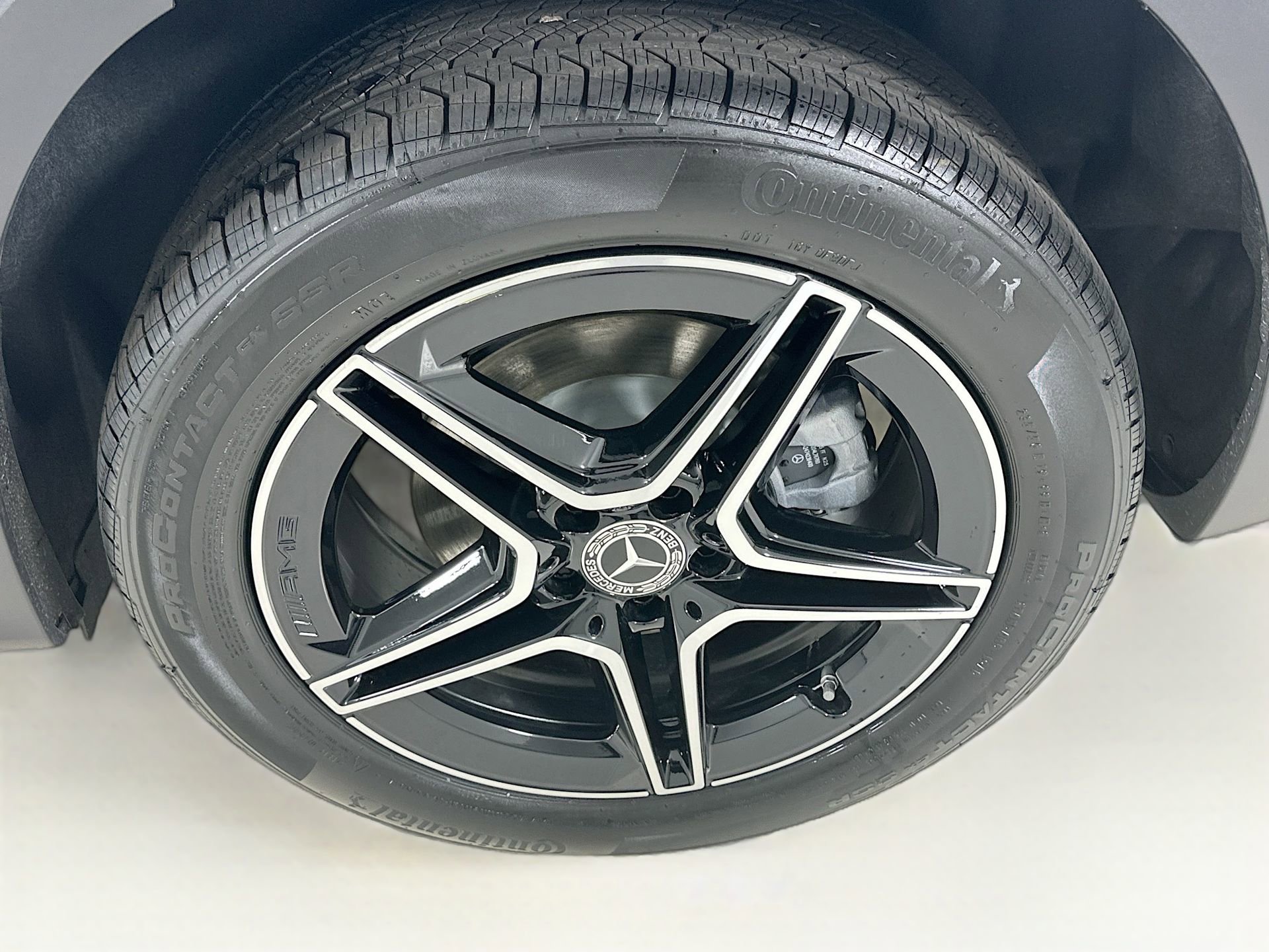 New 2026 Mercedes-Benz GLB 250 image 32