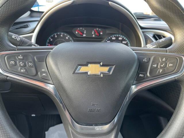 Used 2023 Chevrolet Malibu LT image 16