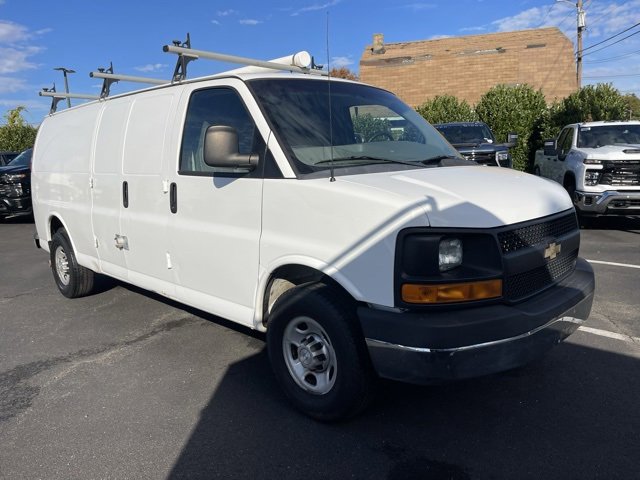 Used 2015 Chevrolet Express 3500 Extended image 1