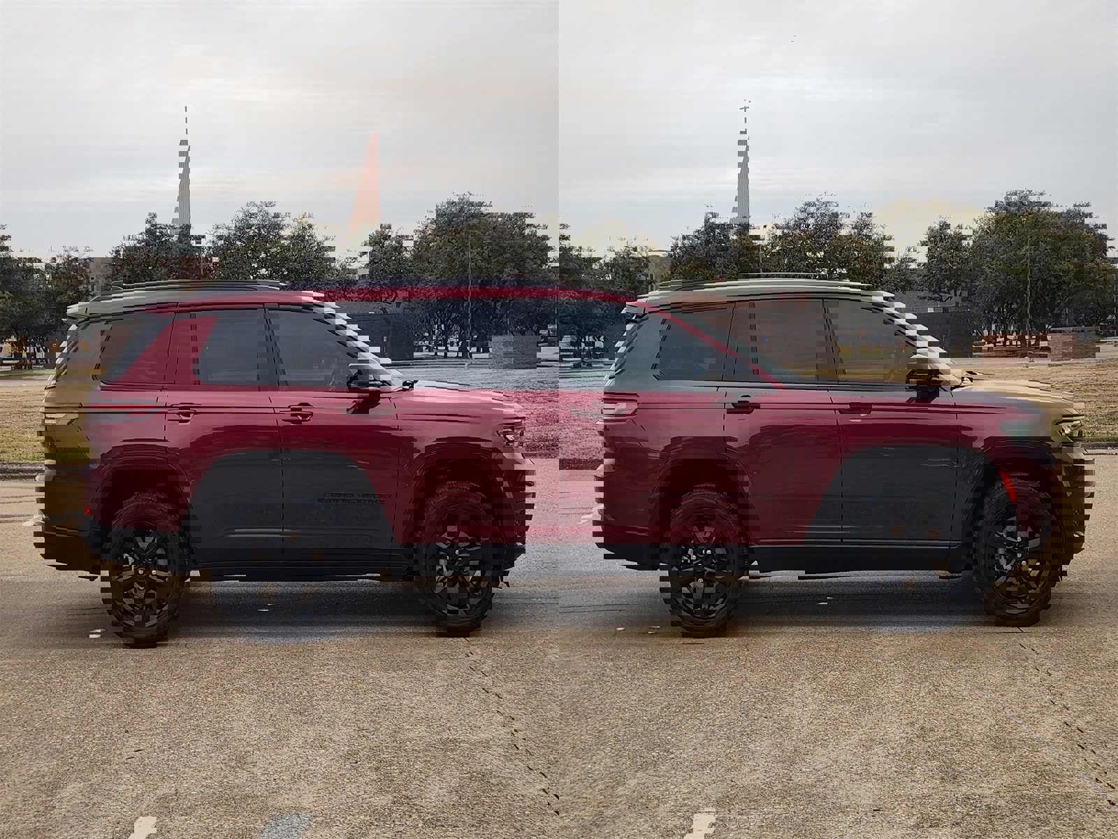 Certified 2024 Jeep Grand Cherokee L Laredo image 5