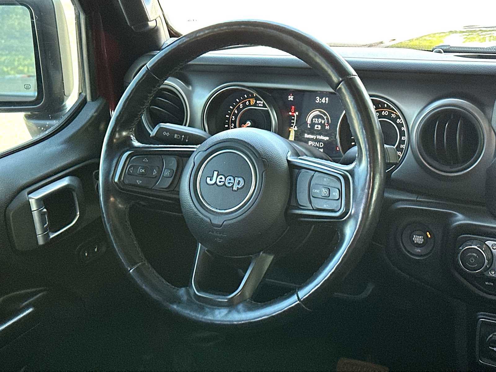 Used 2021 Jeep Gladiator Sport image 27