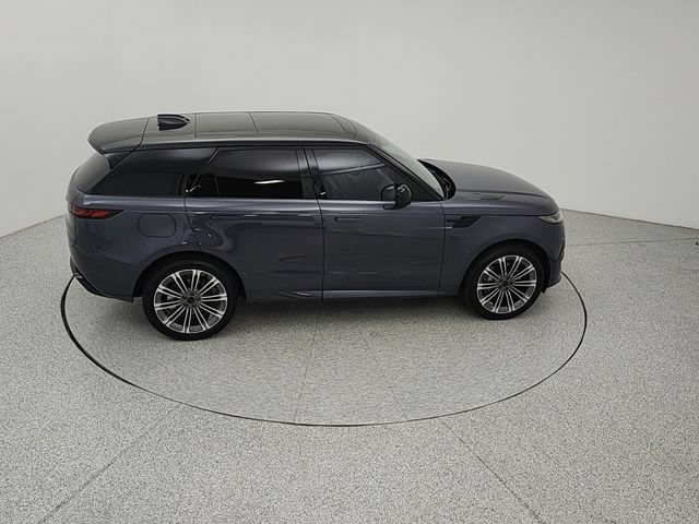 Used 2026 Land Rover Range Rover Sport Dynamic SE AWD/4WD image 16