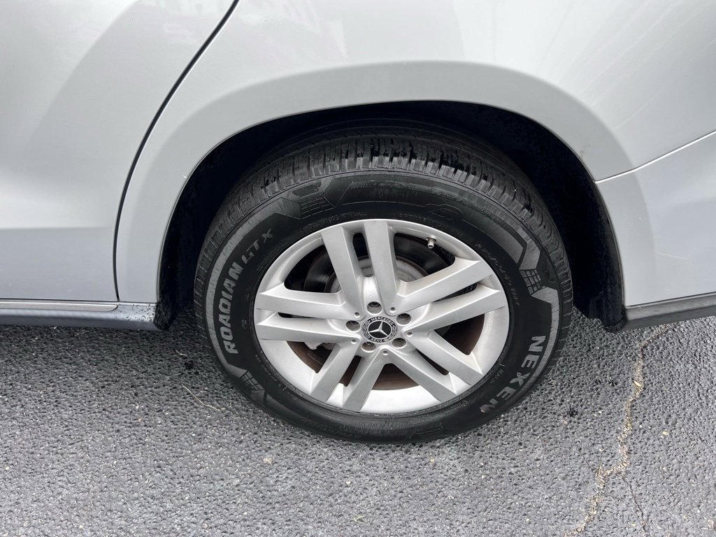 Used 2018 Mercedes-Benz GLS 450 4MATIC w/ Premium Package image 11