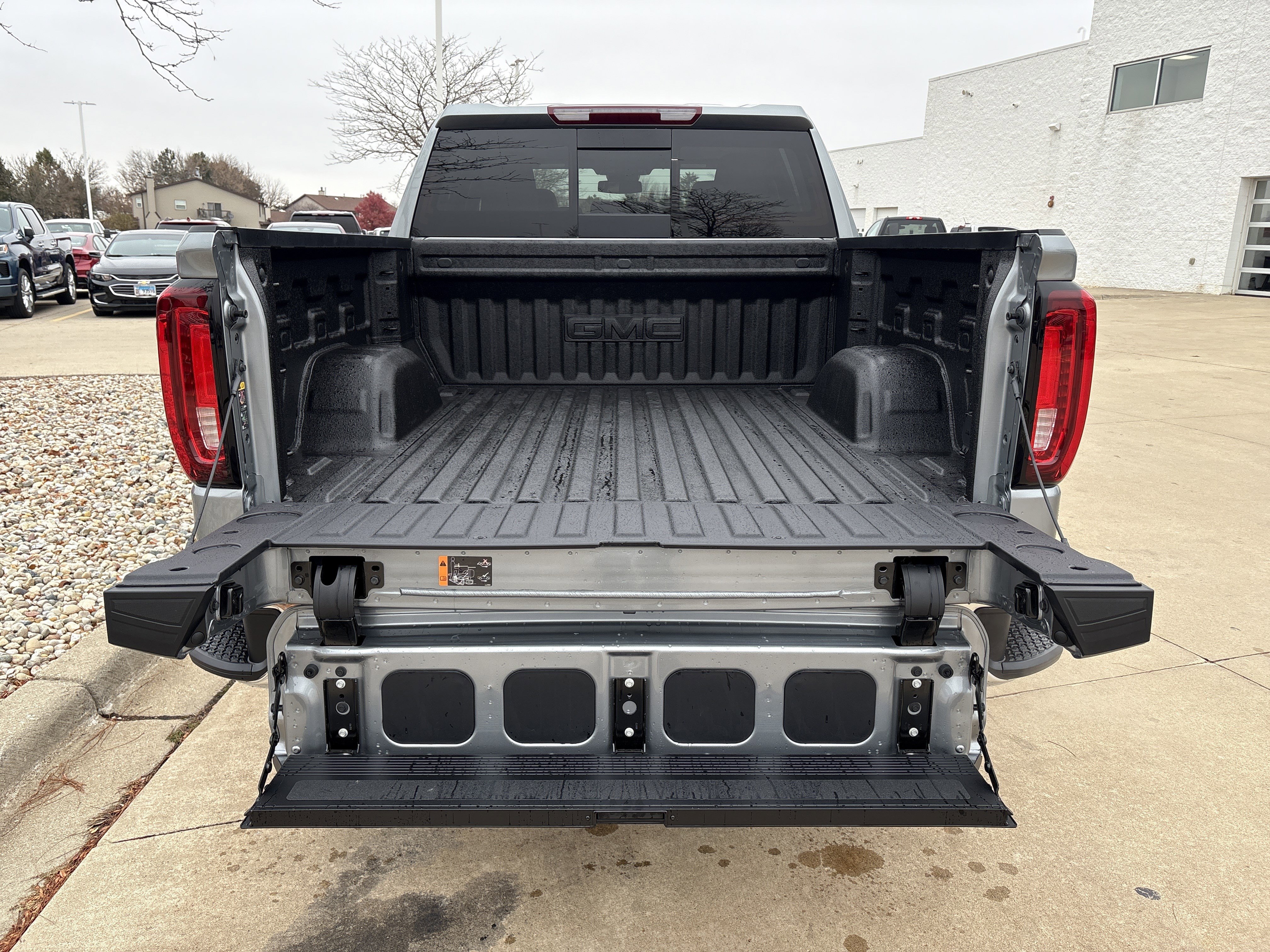 New 2026 GMC Sierra 1500 SLT w/ SLT Premium Plus Package image 6