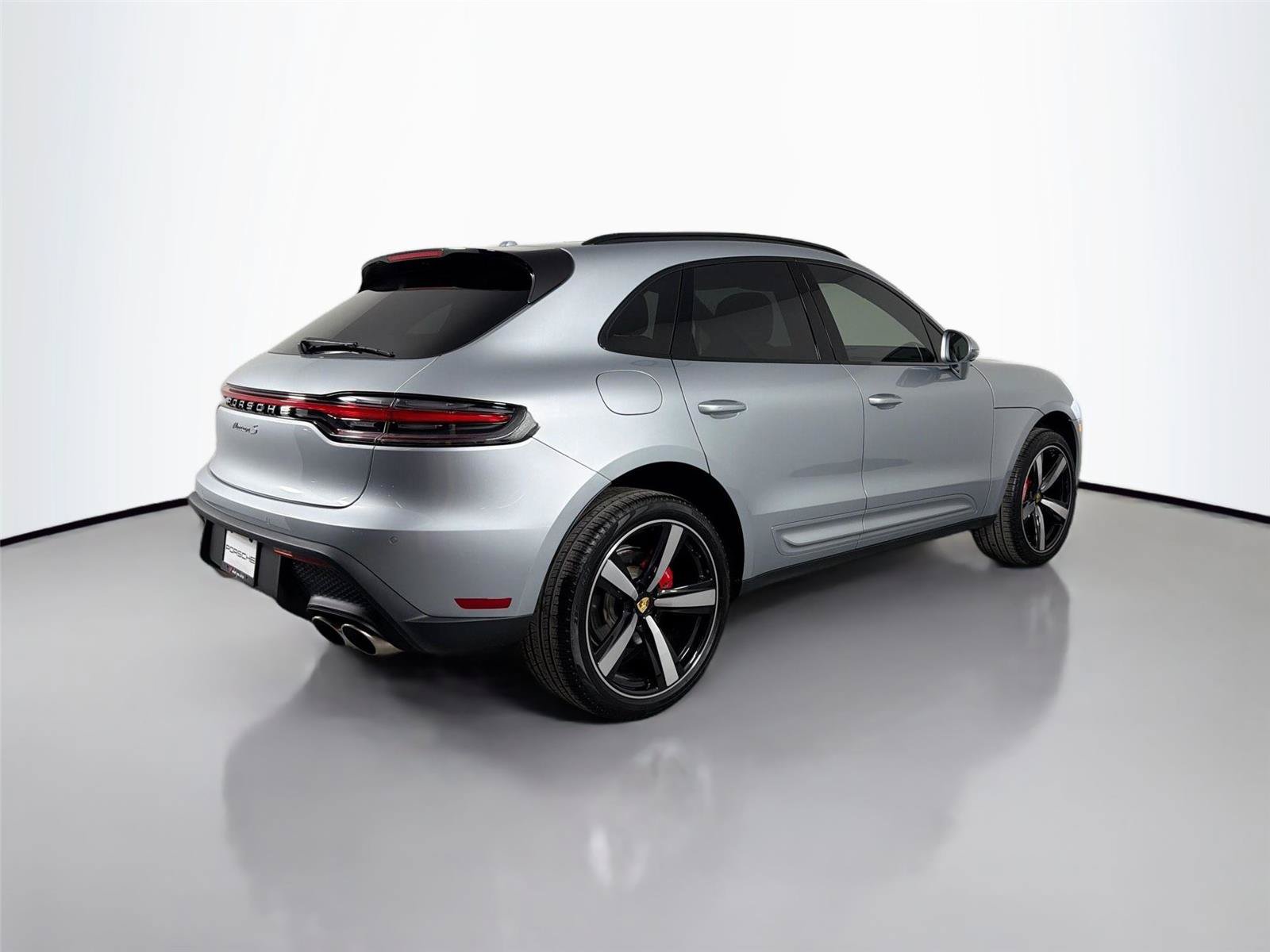 Certified 2025 Porsche Macan S AWD/4WD image 7