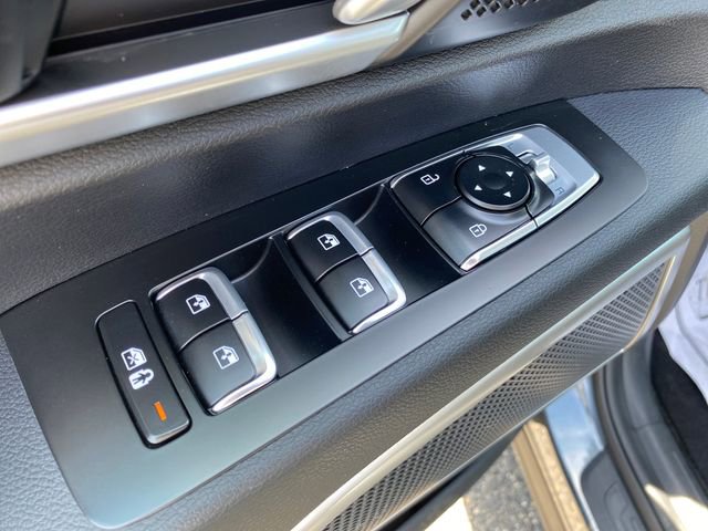 Used 2022 Kia Telluride S AWD/4WD image 19