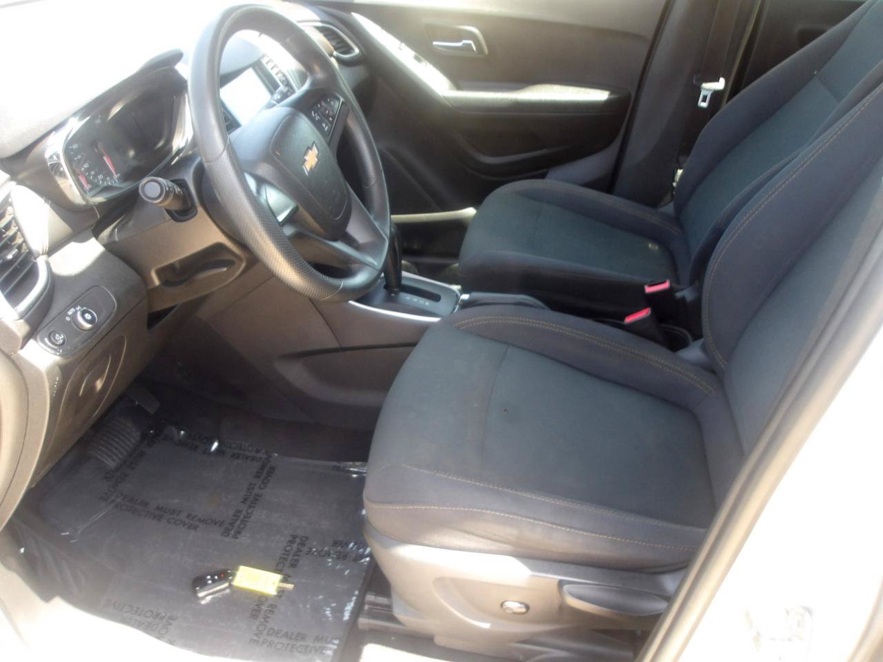 Used 2018 Chevrolet Trax LS FWD image 19