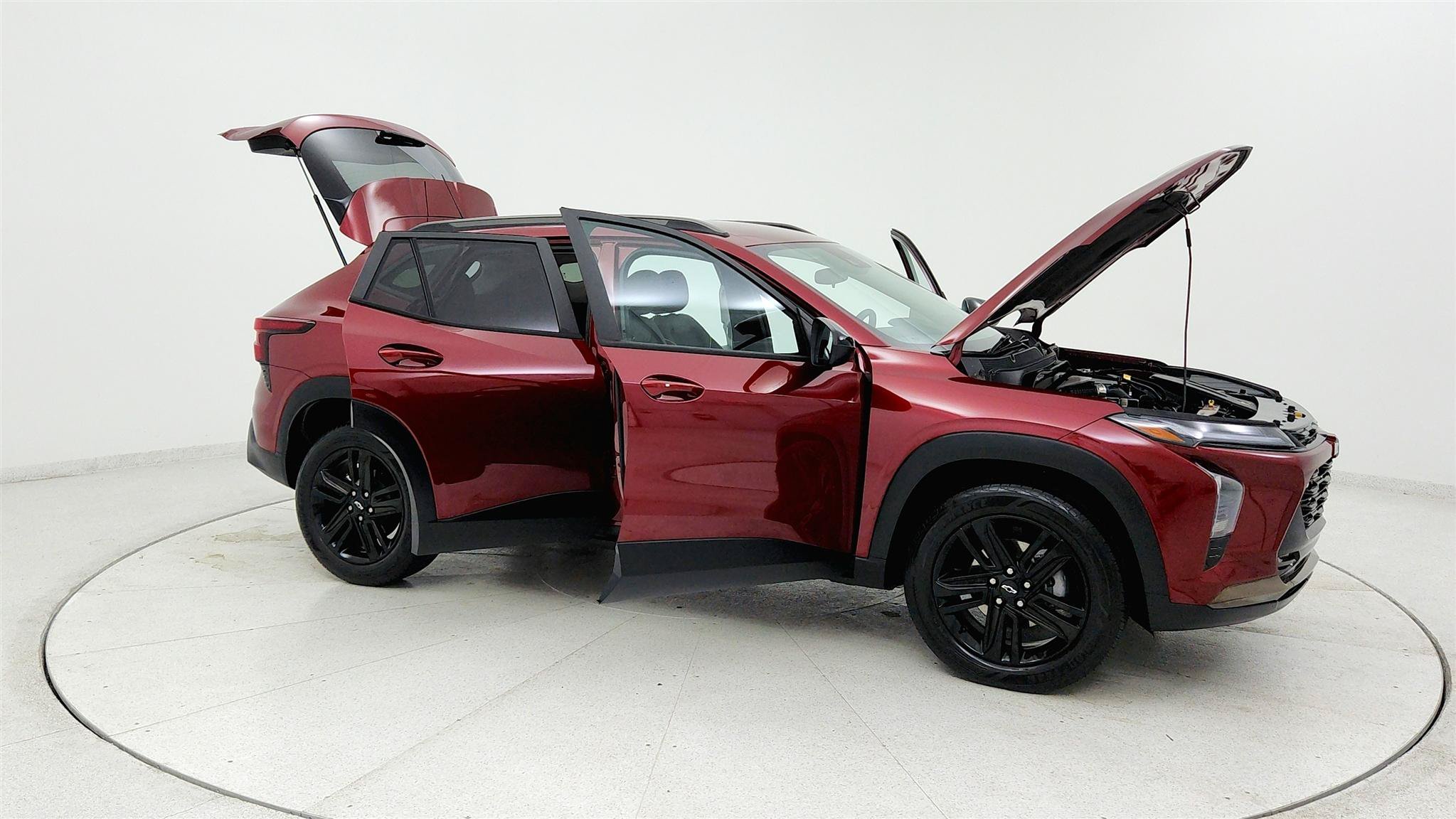 Used 2024 Chevrolet Trax ACTIV w/ Driver Confidence Package FWD image 30