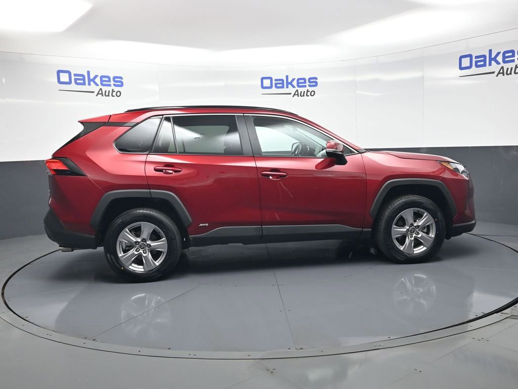 Used 2025 Toyota RAV4 XLE w/ Convenience Package image 9