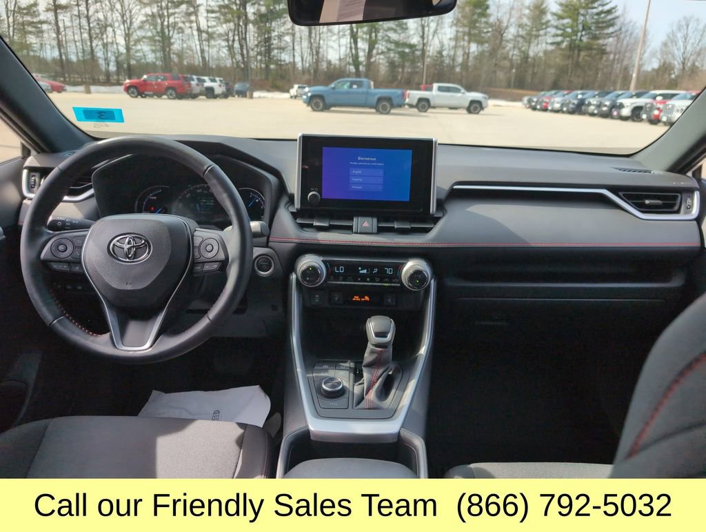 Used 2023 Toyota RAV4 SE w/ Weather & Moonroof Package image 14
