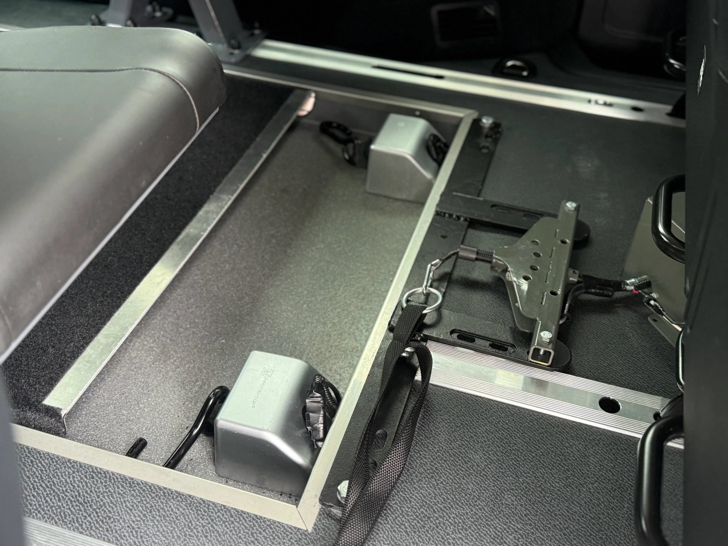Used 2019 Mercedes-Benz Metris Passenger image 32