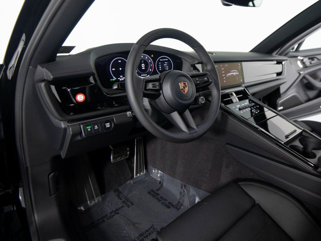 New 2026 Porsche Panamera 4 image 16