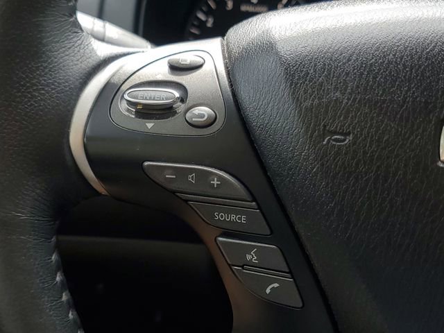 Used 2020 Nissan Pathfinder Platinum FWD image 22