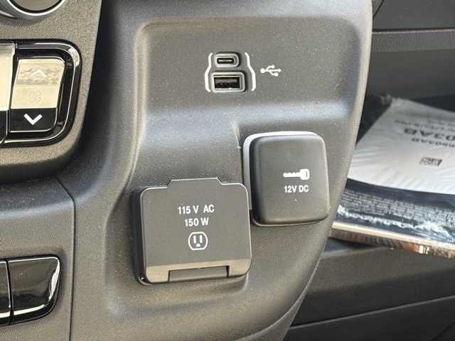 Used 2024 RAM ProMaster 3500 w/ Power Group image 21