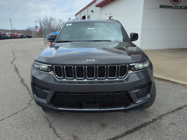 New 2026 Jeep Grand Cherokee Laredo X AWD/4WD image 3